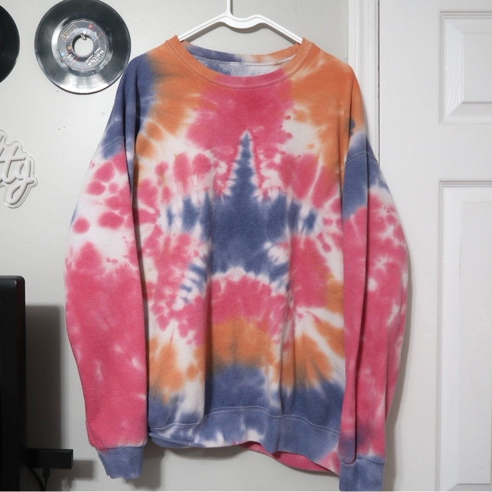 Urban Outfitters Pink and Orange Tie-Dye Crewneck